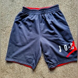AIR JORDAN Reversible 2 in1 Mesh Shorts Black & Red -Youth Boys Small